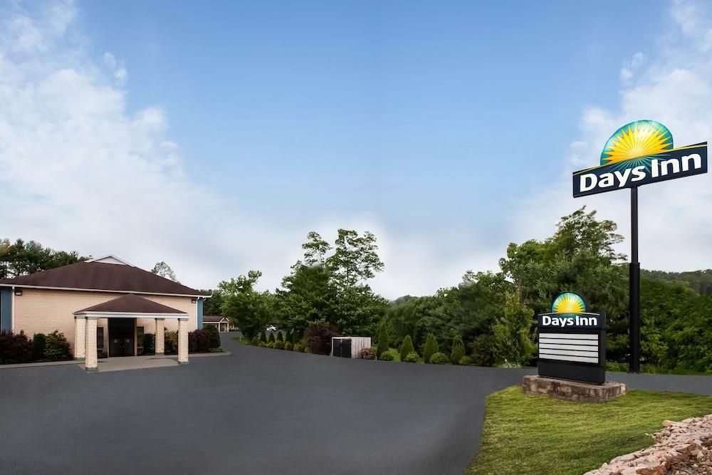 Days Inn By Wyndham Donegal Exterior foto